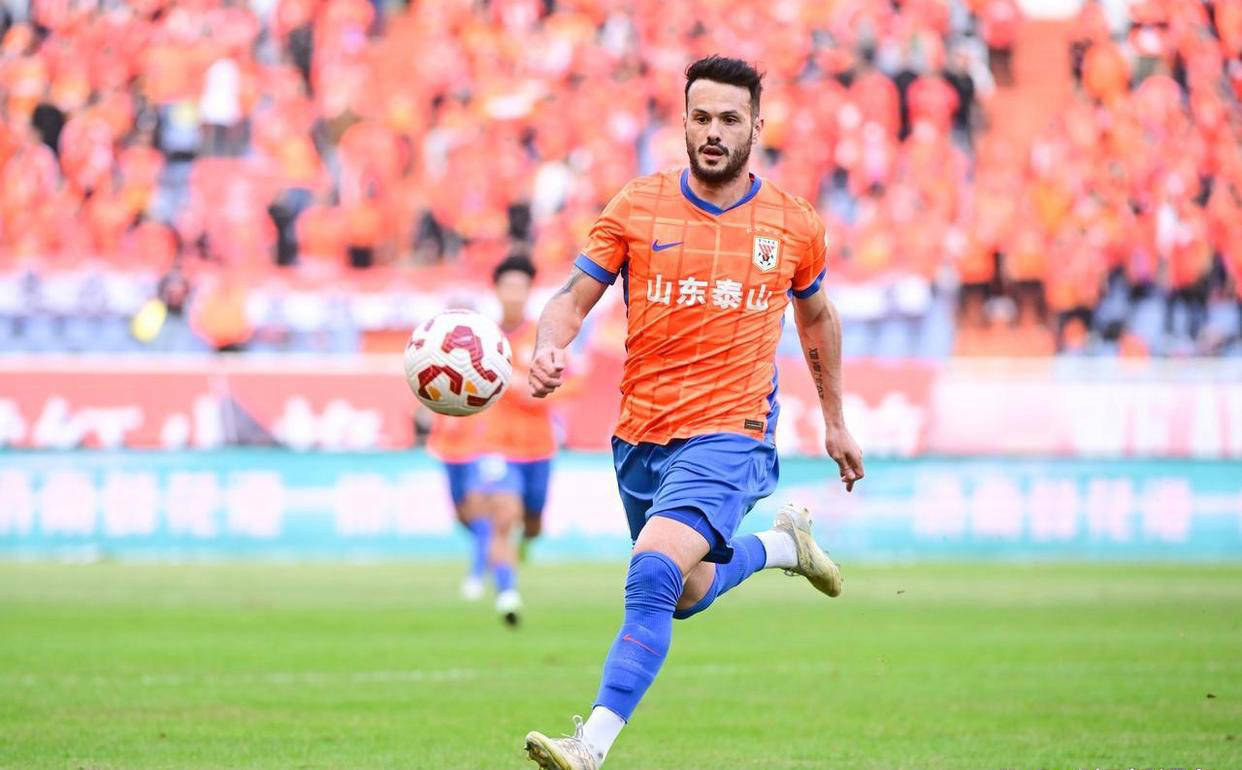 AYX爱游戏中国-包含窗口期葡萄牙体育备战葡超广州队官宣签约备战中超，山东泰山手感冰凉备战NBA常规赛都惊呆了的词条