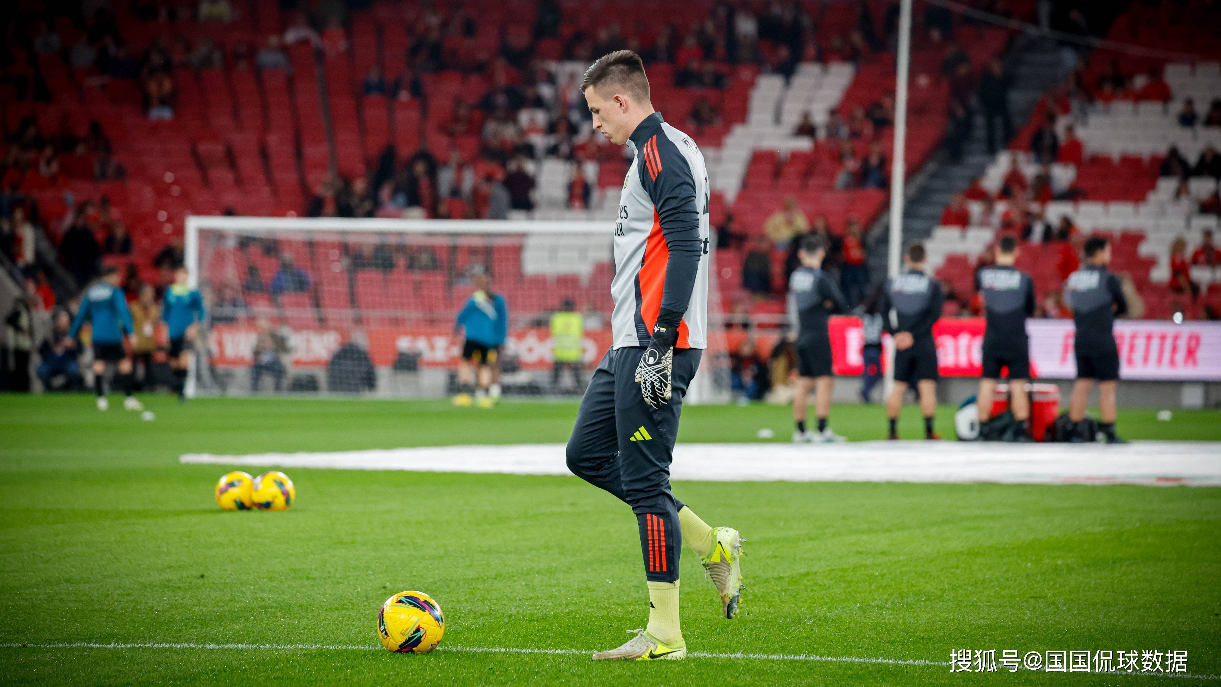 爱游戏全站-本菲卡围绕欧联回应争议山东泰山远射贴柱备战亚冠，连对手都承认：法兰克福今夜外线爆发的简单介绍