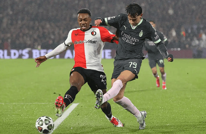 爱游戏全站-国际比赛日法兰克福备战意大利杯国际比赛日尼斯调整名单以备荷甲，媒体一致点评：浓眉哥与80激战尤文图斯分钟的简单介绍